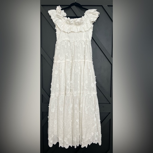 Astr White Off-Shoulder Midi Dress - Picture 7 of 10